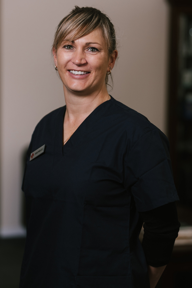 Rachelle Sievers || Dental Hygienist